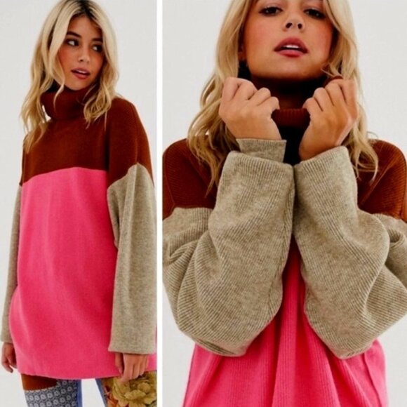 𝅺Free People Pink & Brown Oversized Colorblock Turtleneck Sweater / Pullover - Picture 1 of 13